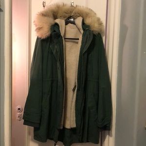 Gap maternity parka, green size L